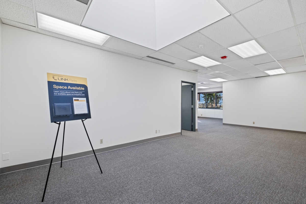 4002-4014 148th Ave NE, Redmond, WA for lease Interior Photo- Image 1 of 15