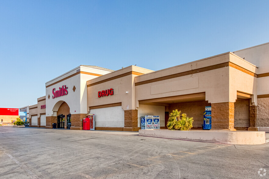 2255 N Las Vegas Blvd, North Las Vegas, NV for sale - Building Photo - Image 1 of 1