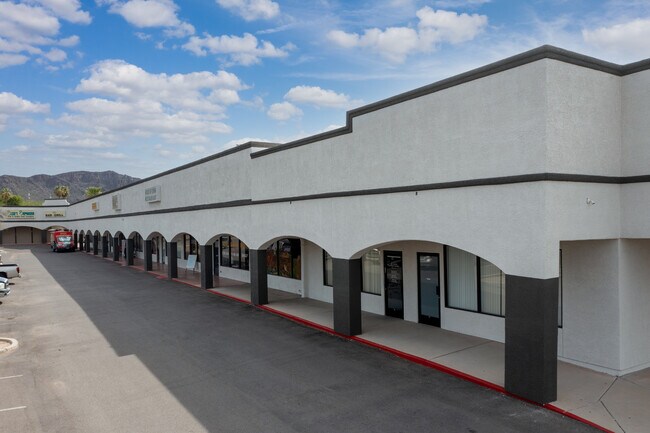 Plus de détails pour 5975 W Western Way Cir, Tucson, AZ - Commerce de détail à louer