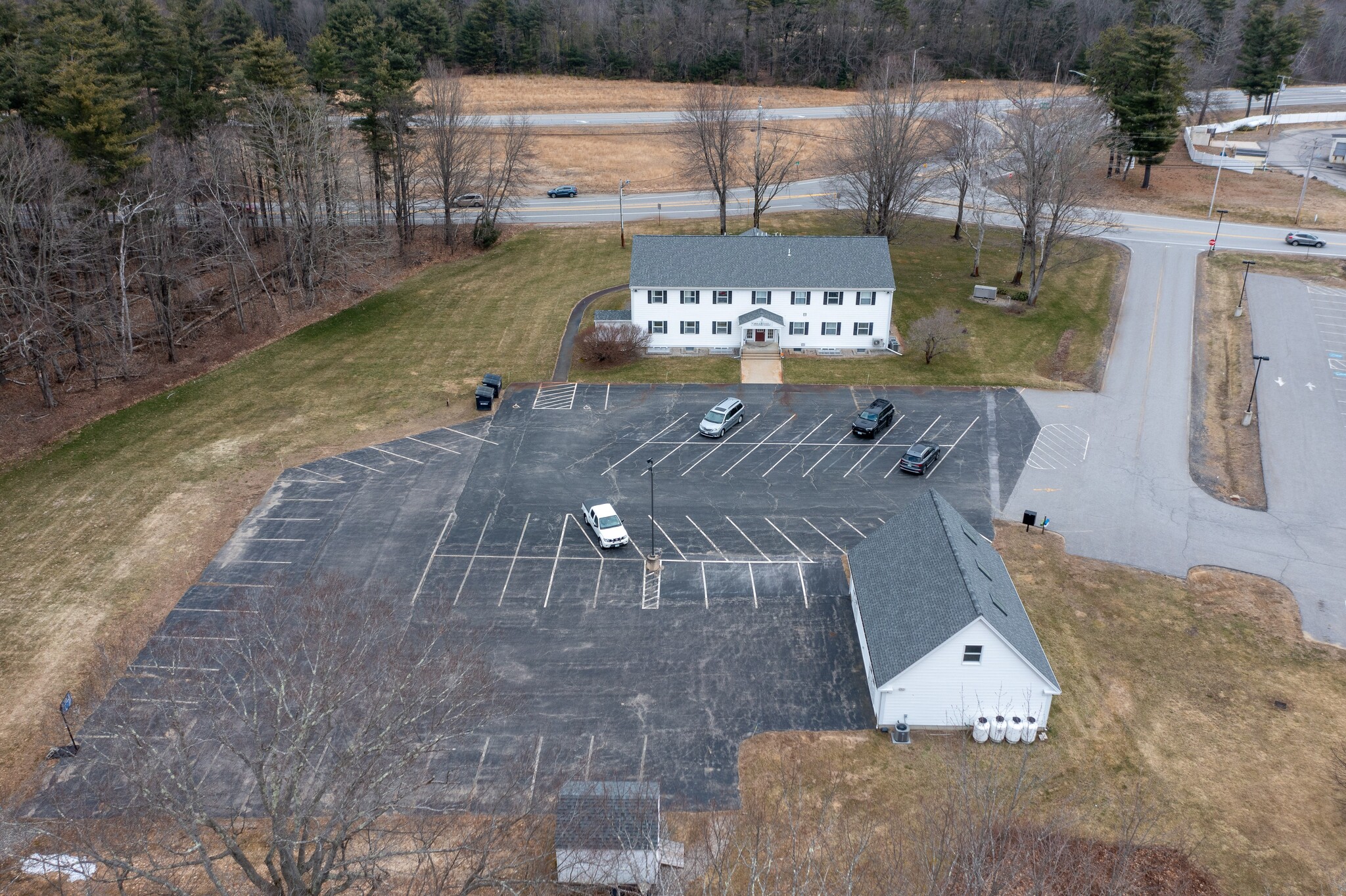 1 Library Ln, Kingston, NH for lease Building Photo- Image 1 of 13