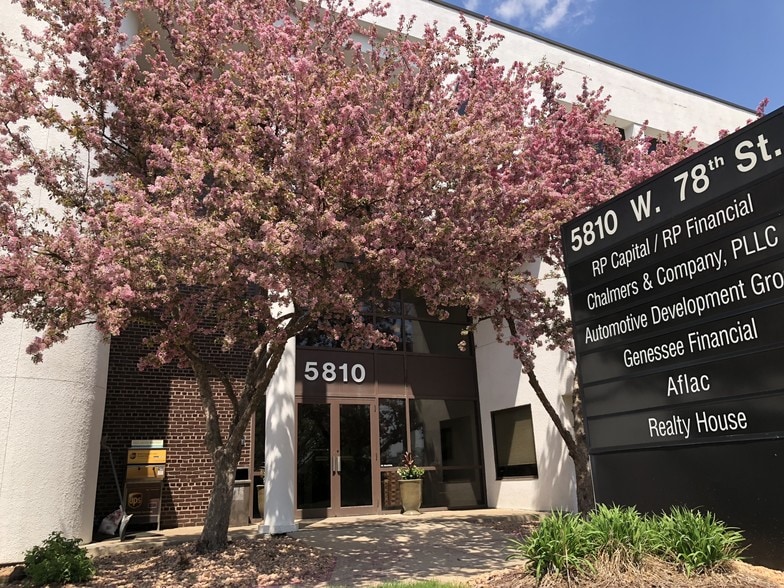 5810 78th St W, Bloomington, MN for lease - Primary Photo - Image 1 of 11