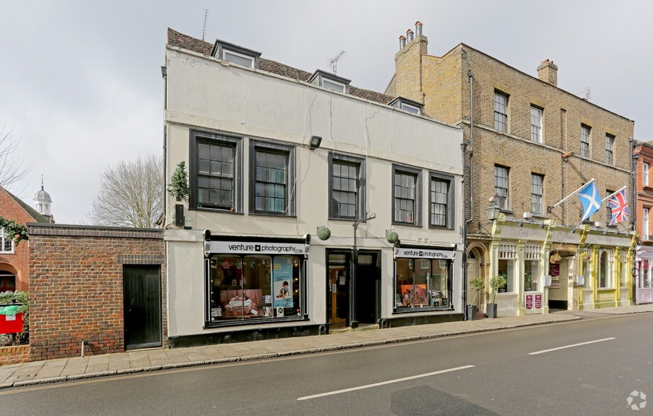 109 High St, Windsor for lease - Primary Photo - Image 1 of 2