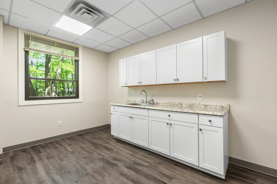 760 Rt 10, Whippany, NJ à louer - Photo intérieure - Image 3 de 32