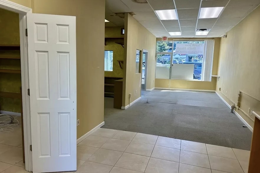 3034 Summer St, Stamford, CT for lease - Primary Photo - Image 1 of 5