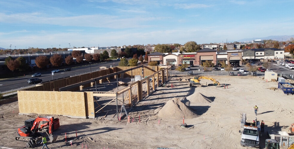 10983 S Redwood Rd, South Jordan, UT for lease - Interior Photo - Image 2 of 7