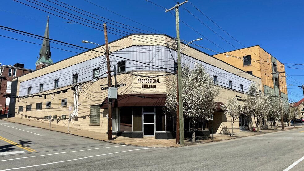 226 S Maple Ave, Greensburg, PA à vendre - Photo du bâtiment - Image 3 de 12