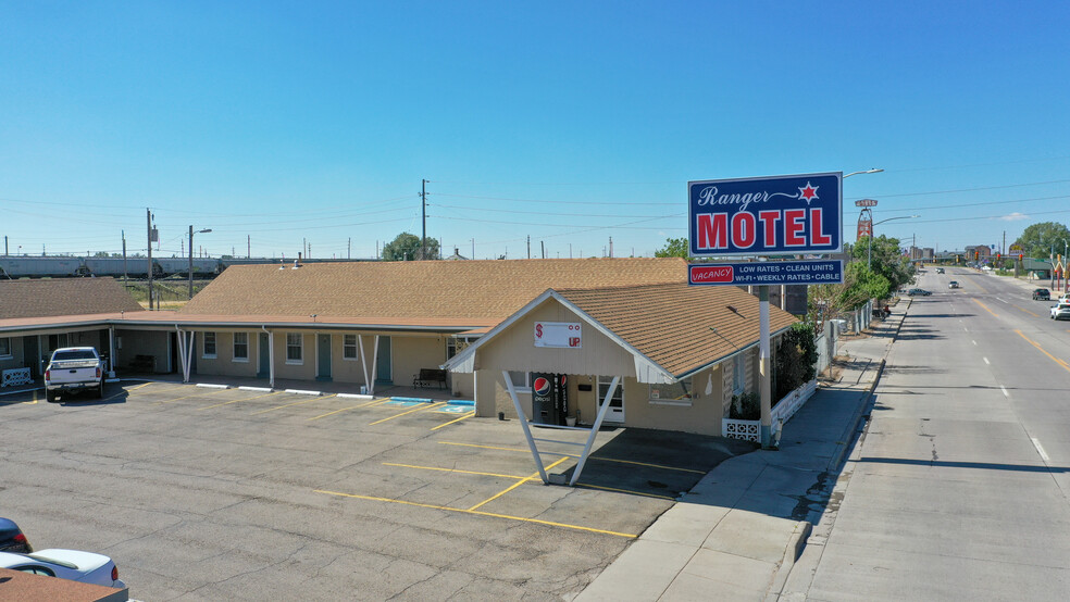 909 W Lincolnway, Cheyenne, WY for sale - Primary Photo - Image 1 of 1