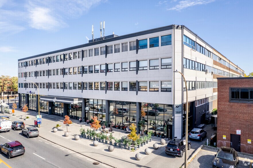 4810 St Jean-Talon O, Montréal, QC à vendre - Photo principale - Image 1 de 1