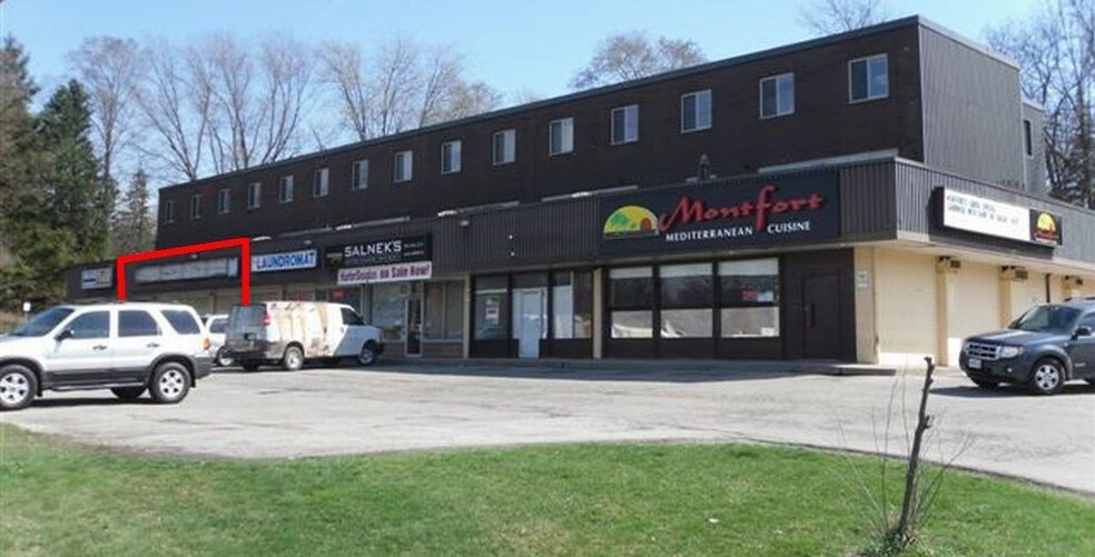 232-246 Governors Rd, Hamilton, ON à vendre - Photo principale - Image 1 de 1