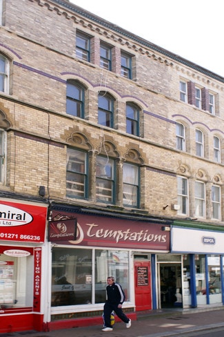 Plus de détails pour 111 High St, Ilfracombe - Commerce de détail à vendre