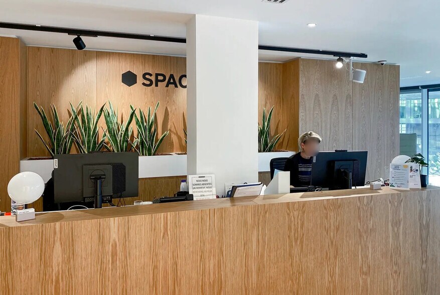 Bureau dans Lille à louer - Photo du bâtiment - Image 3 de 10