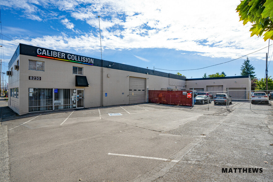 8230 SE Woodstock Blvd, Portland, OR for sale - Building Photo - Image 2 of 5