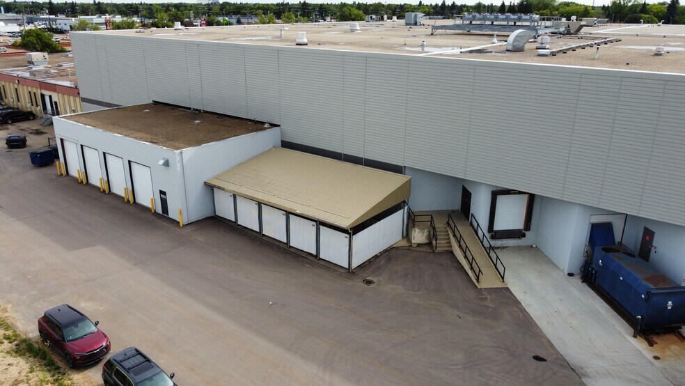11630 142 St NW, Edmonton, AB for lease - Building Photo - Image 3 of 4