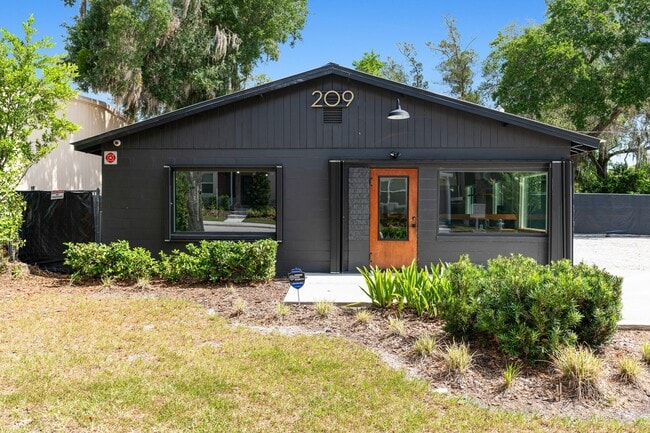 Plus de détails pour 209 Palmetto Ave, Longwood, FL - Commerce de détail à louer