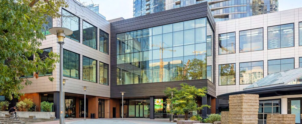 550 106th Ave NE, Bellevue, WA à louer - Photo du bâtiment - Image 3 de 19
