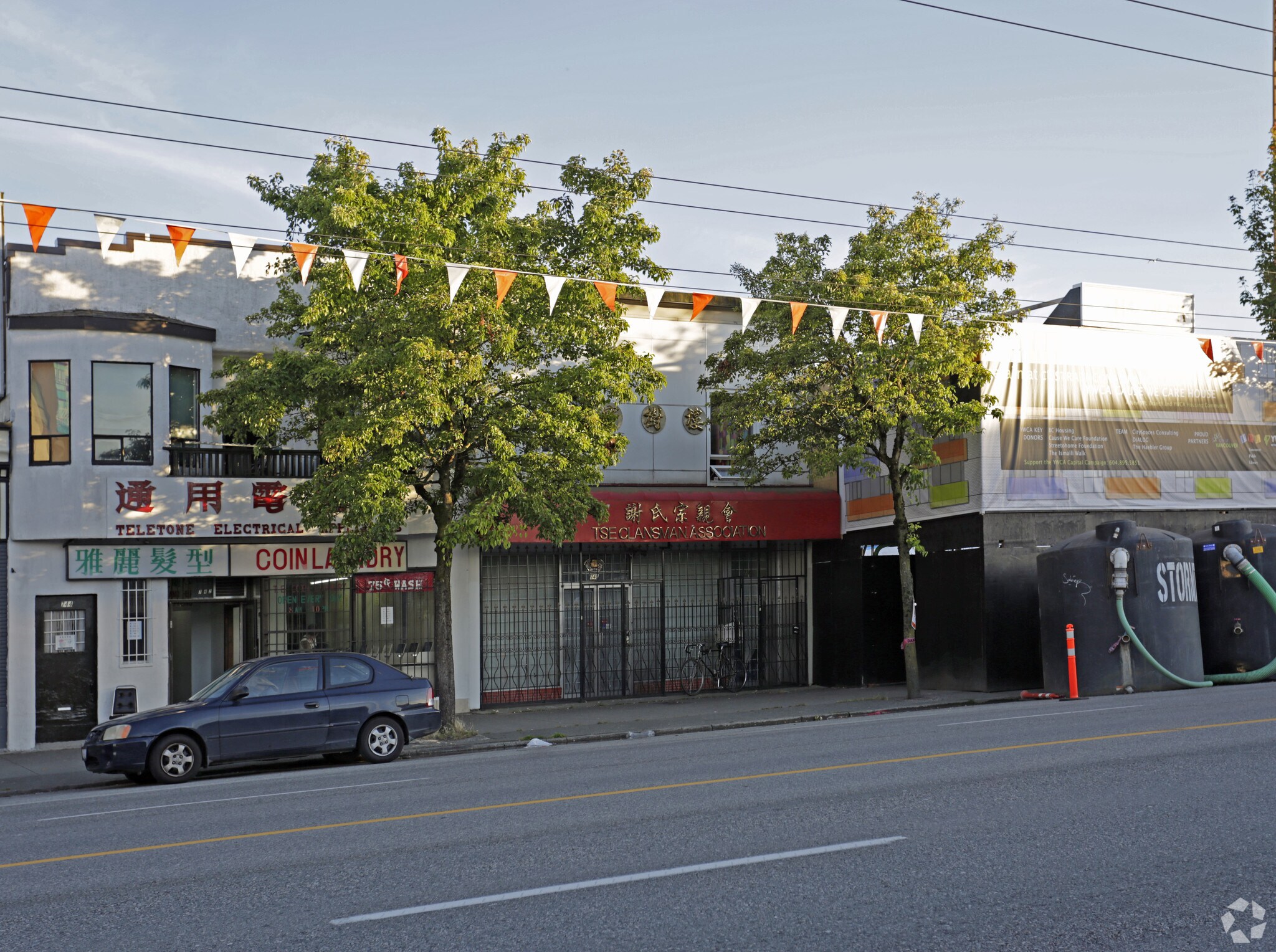 738-740 E Hastings St, Vancouver, BC à vendre Photo principale- Image 1 de 1