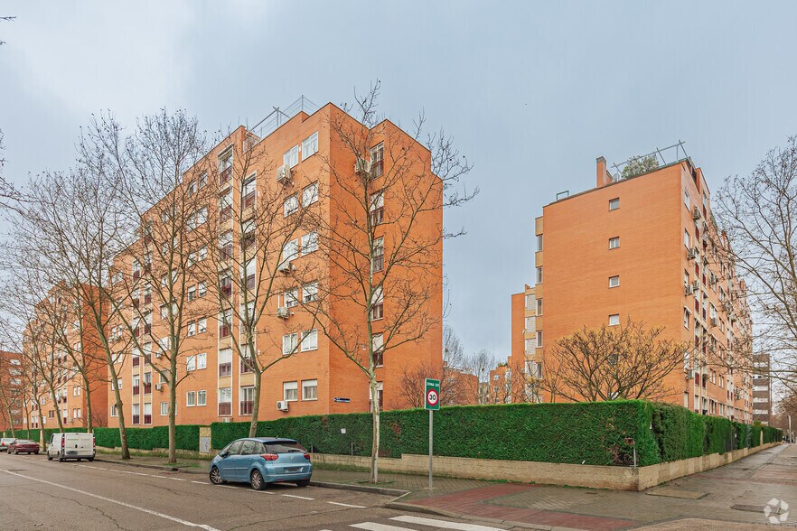 Avenida de la Peseta, 22, Madrid, Madrid à vendre - Photo du bâtiment - Image 3 de 3