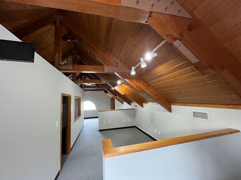 174 N Main St, Dublin, PA à louer - Photo du bâtiment - Image 3 de 24