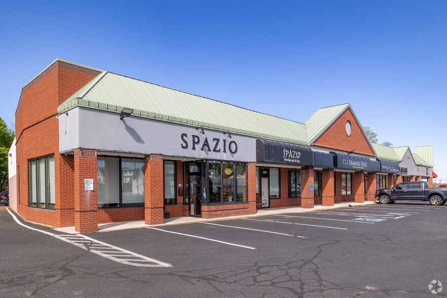 200-226 Quincy Ave, Braintree, MA for lease - Building Photo - Image 1 of 21