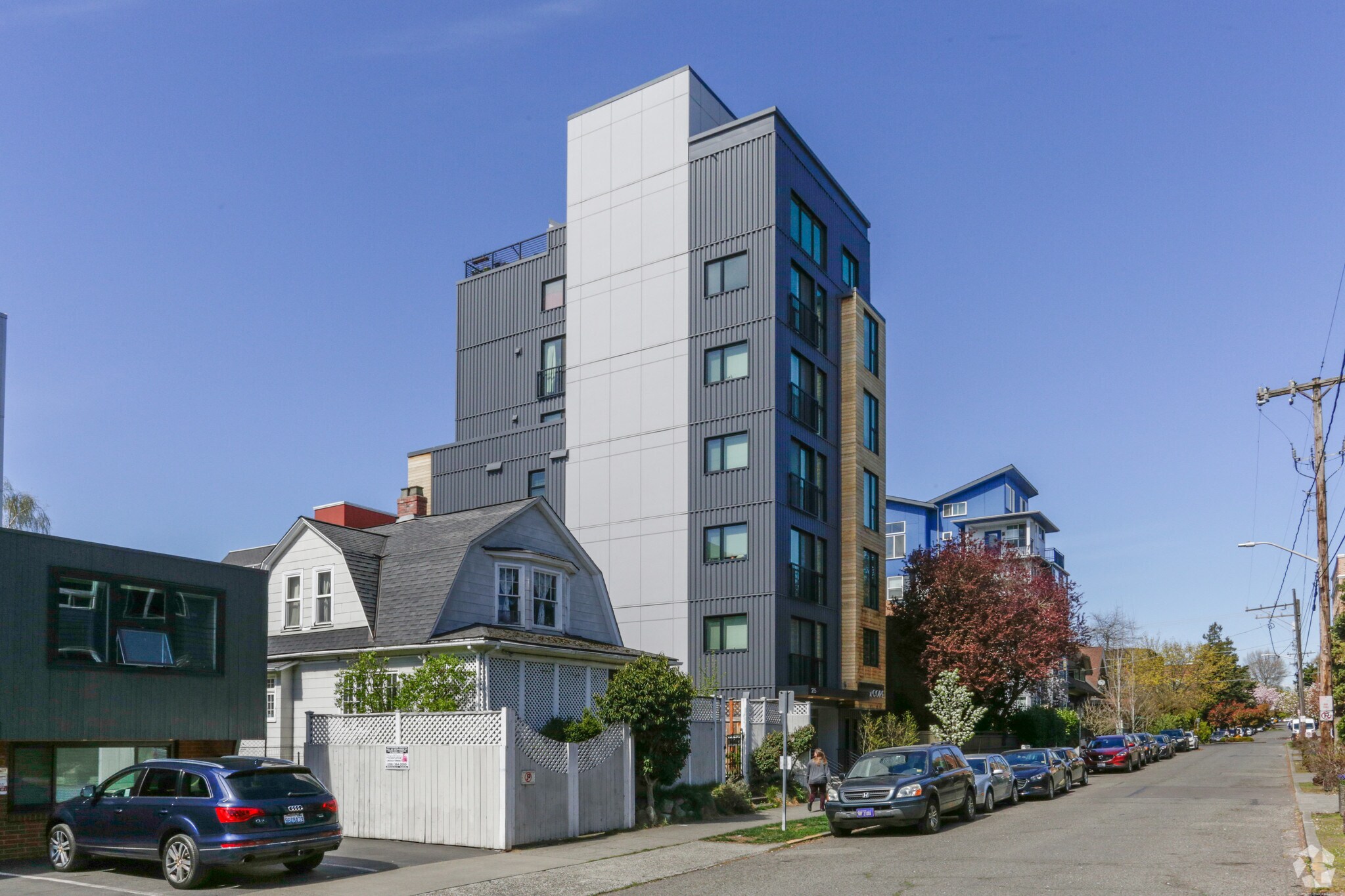 215 Boylston Ave E, Seattle, WA à vendre Photo principale- Image 1 de 18