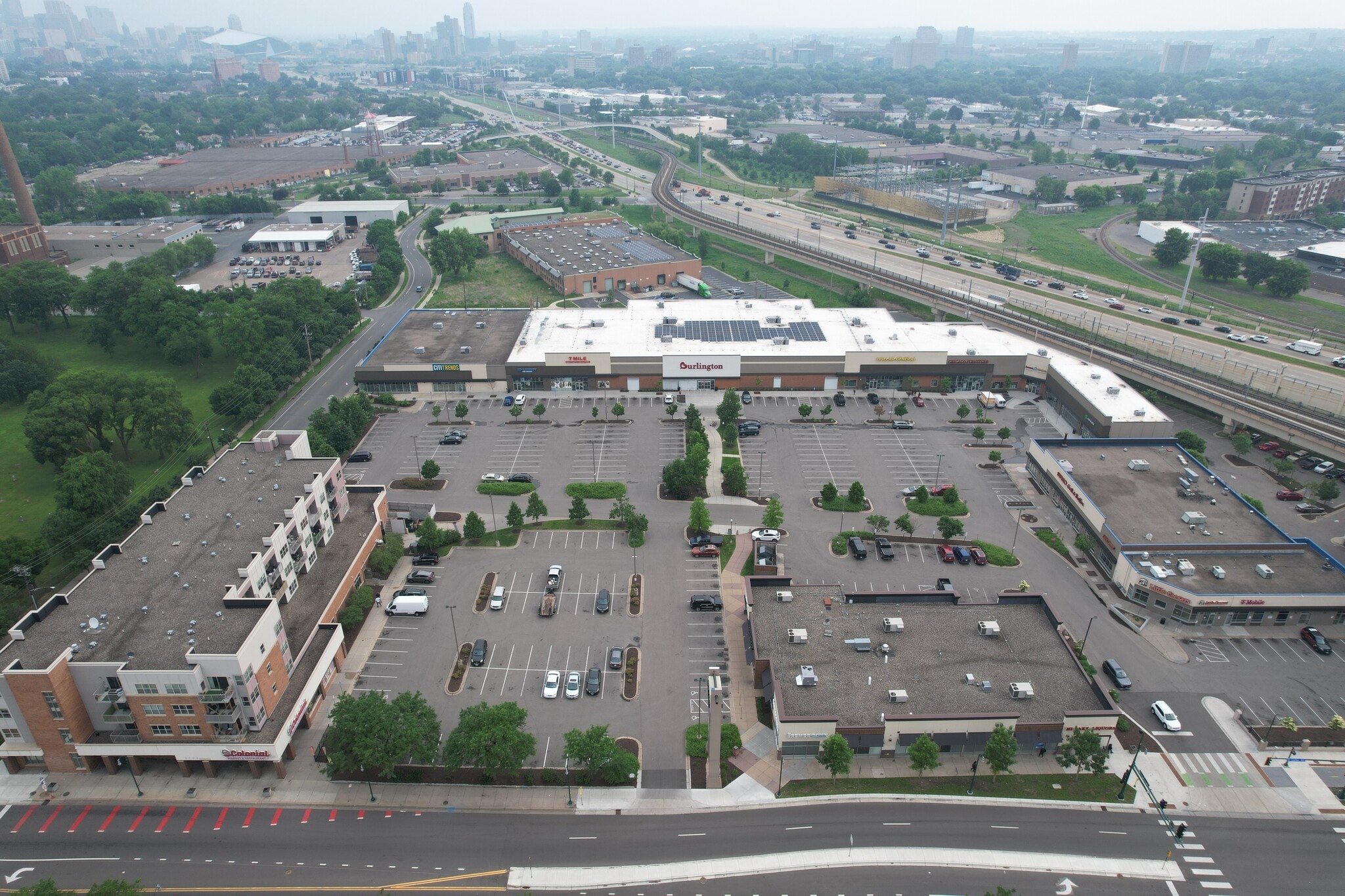 2100-2218 Lake St E, Minneapolis, MN for lease Primary Photo- Image 1 of 7