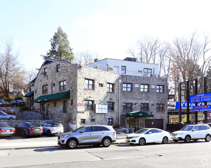 1730 Central Park Ave, Yonkers, NY à vendre - Photo du bâtiment - Image 1 de 1