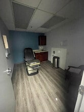 324 Palisade Ave, Jersey City, NJ for lease Interior Photo- Image 2 of 4