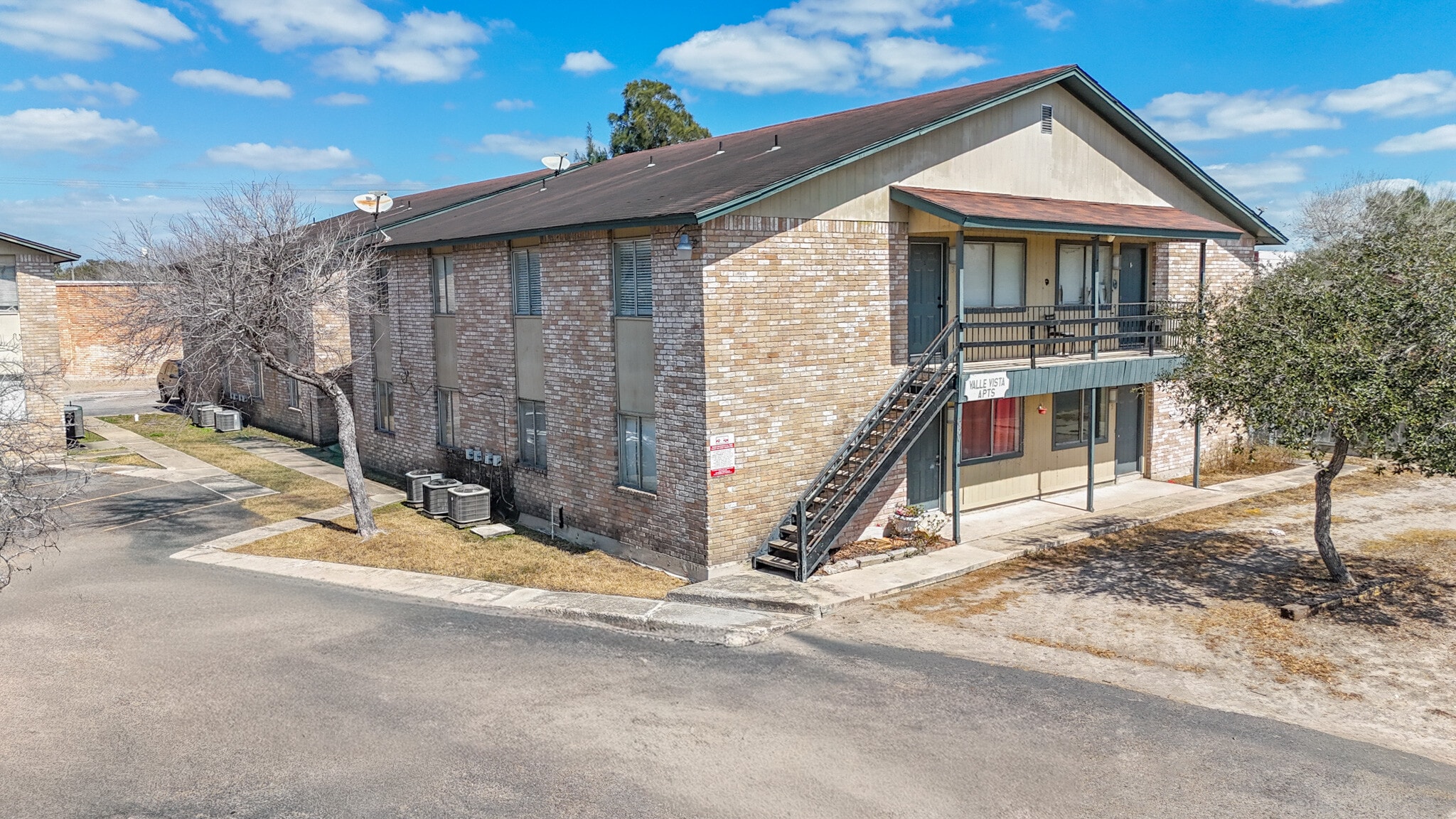 630 W Taft Ave, Harlingen, TX à vendre Photo principale- Image 1 de 11