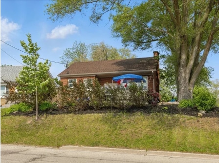 839 Stirling Av S, Kitchener, ON à vendre - Photo du bâtiment - Image 2 de 8