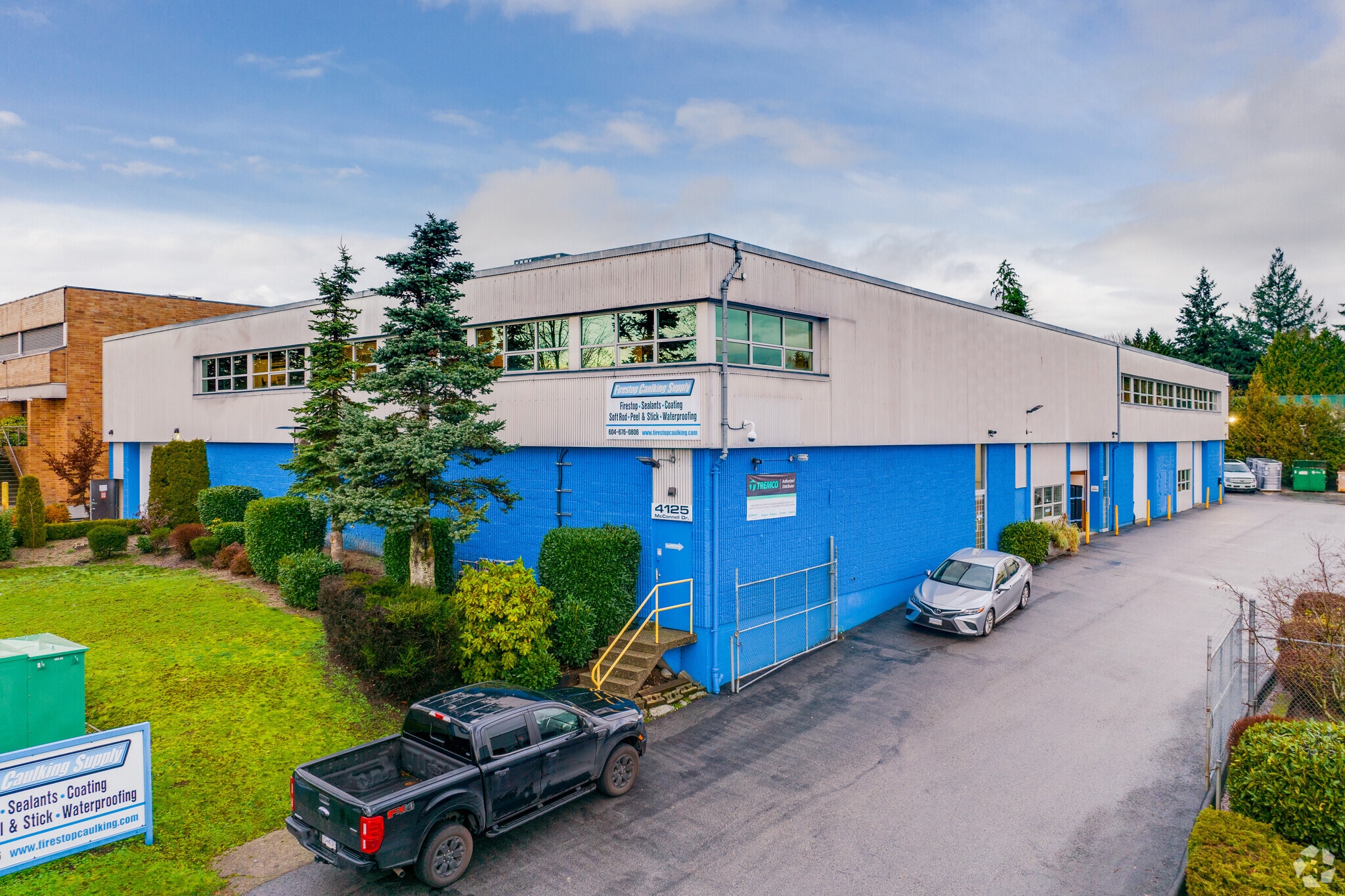 4125 Mcconnell Dr, Burnaby, BC for lease Primary Photo- Image 1 of 28