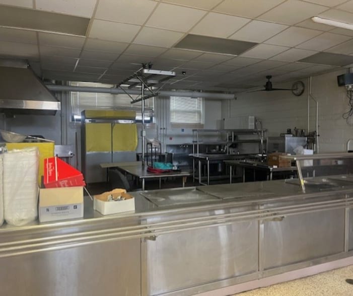 4128 Cedar Ridge Rd, Dayton, OH for sale - Building Photo - Image 3 of 13