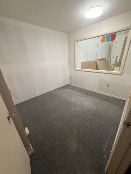 12755 N 60th St, Clearwater, FL for lease - Building Photo - Image 3 of 4