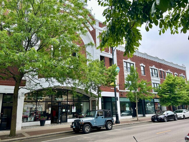 More details for 1615-1637 W Howard St, Chicago, IL - Retail for Lease