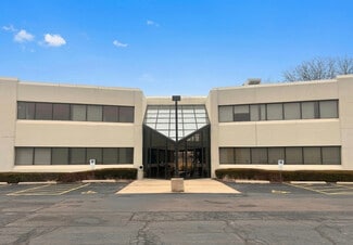 Plus de détails pour 651 W Terra Cotta Ave, Crystal Lake, IL - Bureau à louer