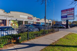 5636 W Fullerton Ave - Services immobiliers commerciaux