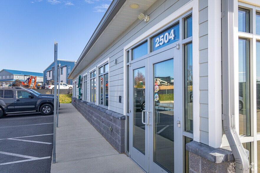 2500 Back Acre Cir, Mount Airy, MD à louer - Photo du bâtiment - Image 2 de 6