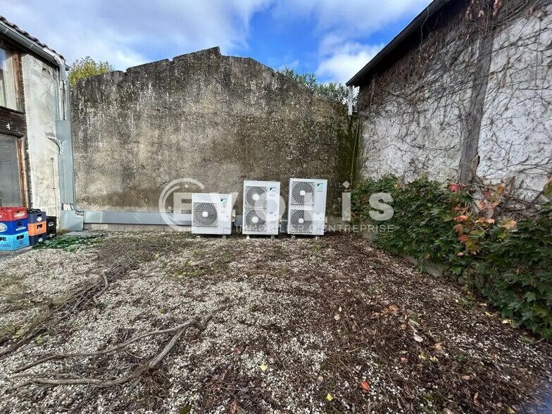 Office in Bègles for sale - Building Photo - Image 3 of 4