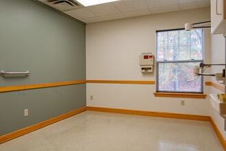 25 Long Creek Dr, South Portland, ME for lease Interior Photo- Image 2 of 5
