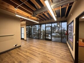 2900 Orange Ave, Signal Hill, CA for lease Lobby- Image 1 of 18