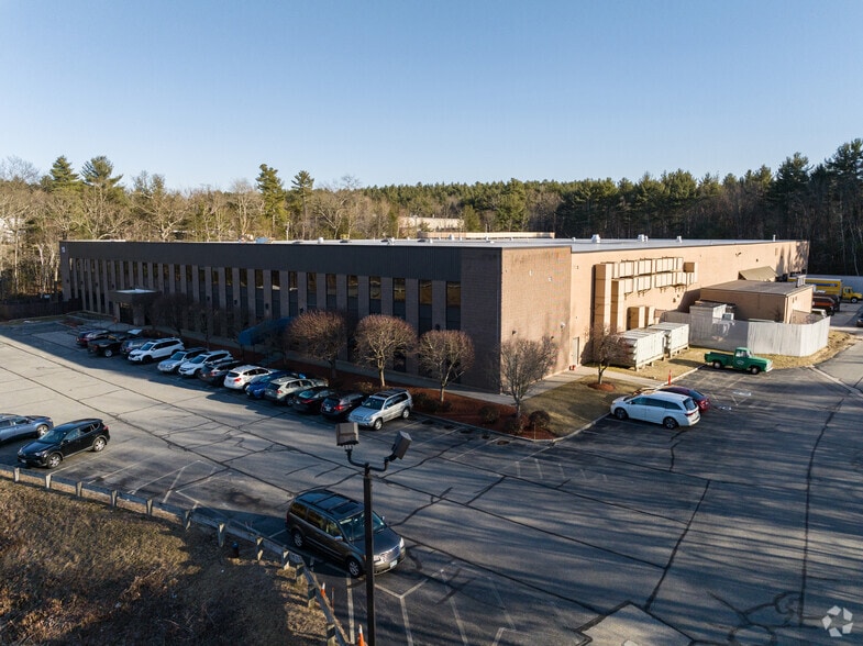 15 Hudson Park Dr, Hudson, NH for lease - Building Photo - Image 3 of 6