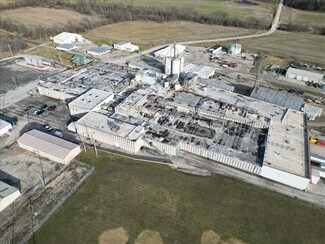 Plus de détails pour 832 E 3rd St, Milan, MO - Industriel à vendre