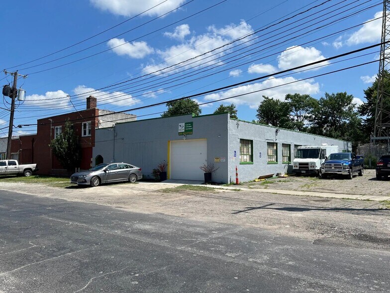 3164 Bellevue Rd, Toledo, OH à vendre - Photo du bâtiment - Image 1 de 2