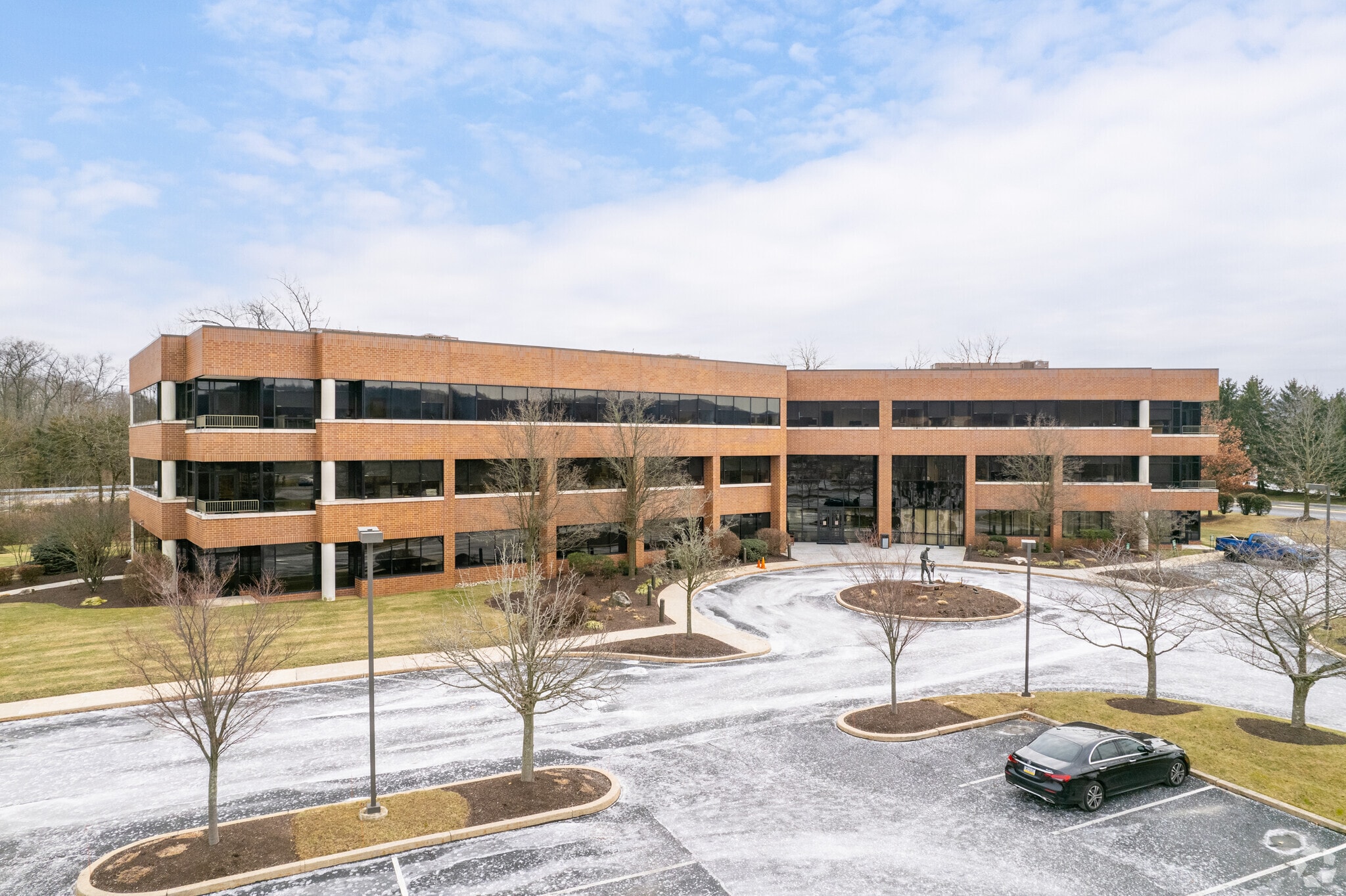 3773 Corporate Pky, Center Valley, PA for lease Primary Photo- Image 1 of 6