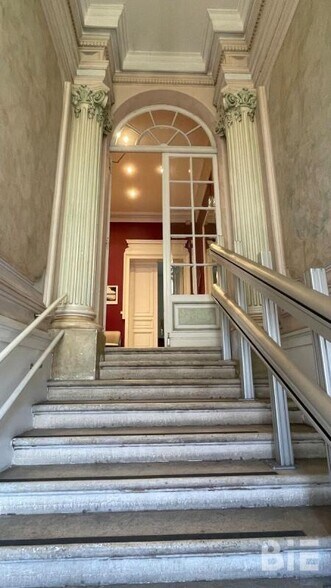 Bureau dans Bordeaux à vendre - Photo du bâtiment - Image 3 de 11