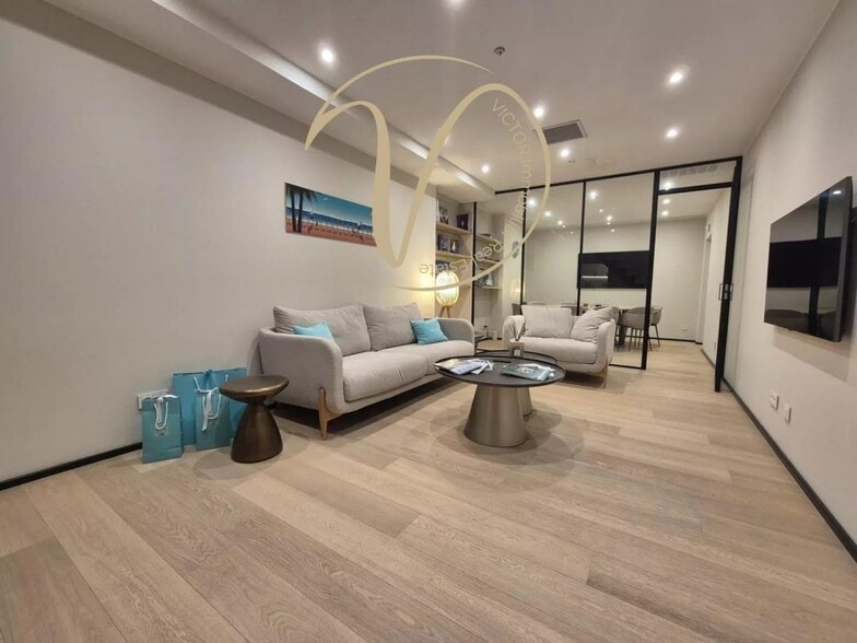 Office in Cannes for sale - Interior Photo - Image 1 of 7