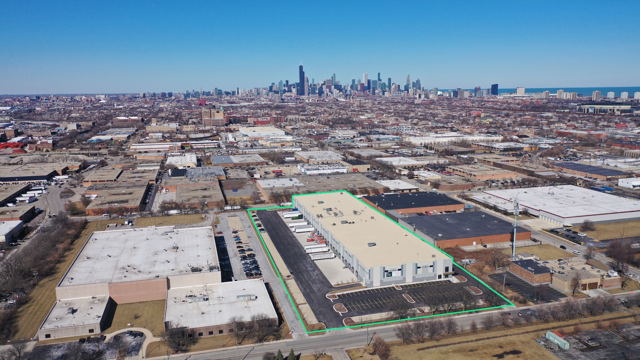 1032 W 43rd St, Chicago, IL for lease Primary Photo- Image 1 of 4