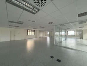 Bureau dans L'Hospitalet de Llobregat, Barcelona à louer Photo intérieure- Image 2 de 11