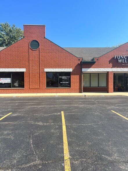 741 McHenry Ave, Crystal Lake, IL à louer - Photo intérieure - Image 3 de 13