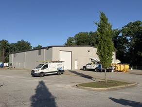 1511 S Batesville Rd, Greer, SC à louer Photo du bâtiment- Image 2 de 4