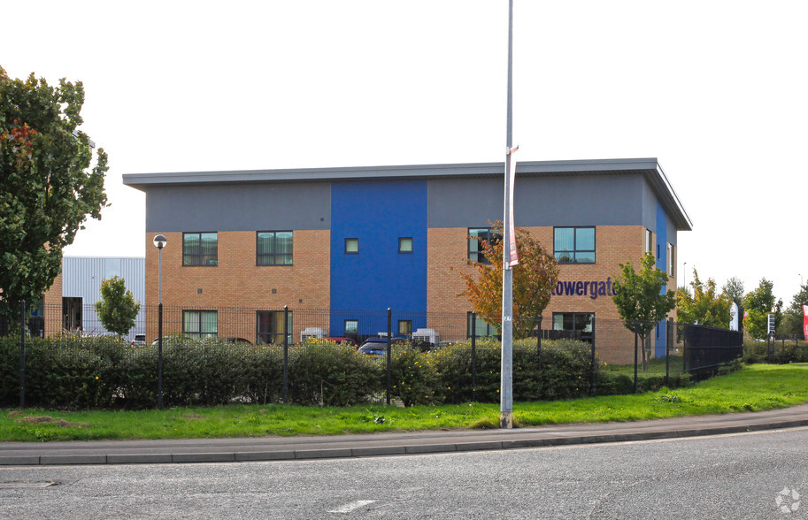 Henry Boot Way, Hull à louer - Photo du bâtiment - Image 2 de 4